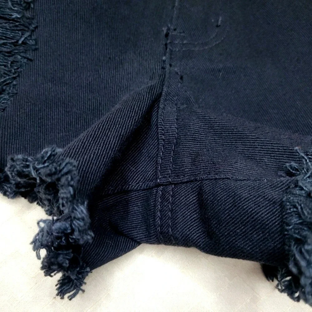 Fashion Nova black ripped distressed cutoff denim jean‎ shorts size 1